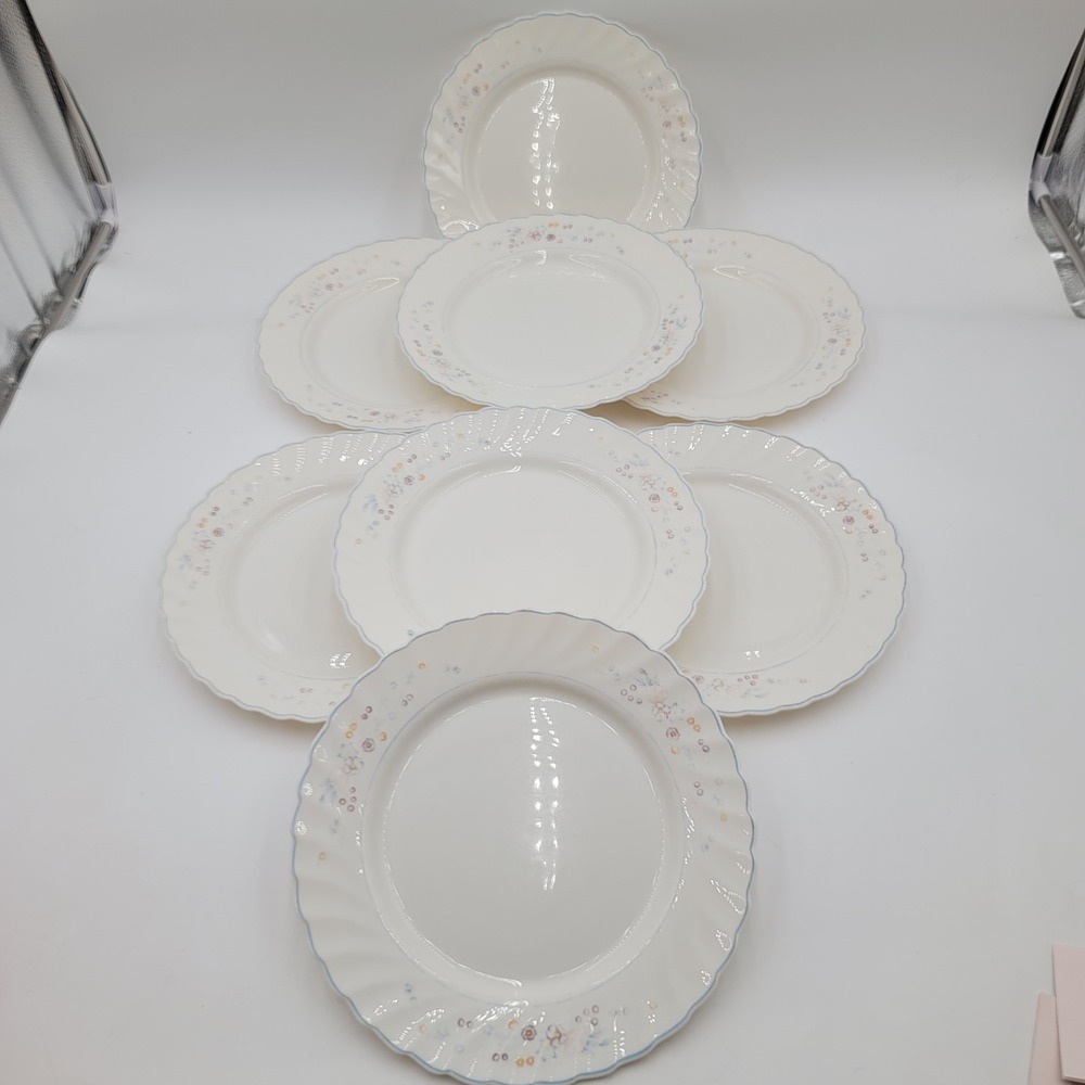 8 Arcopal Victoria Floral Dinner Plates Scalloped Swirl Rim Blue Border 10.5"